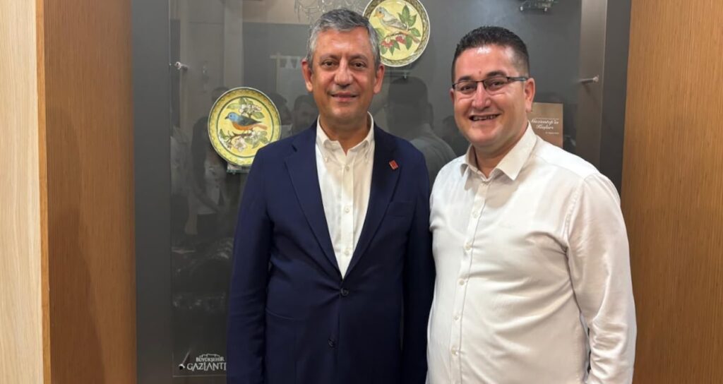 CHP’den istifa etmişti: Uğur Kalkan, Yeni Parti’de kurucu başkan oldu